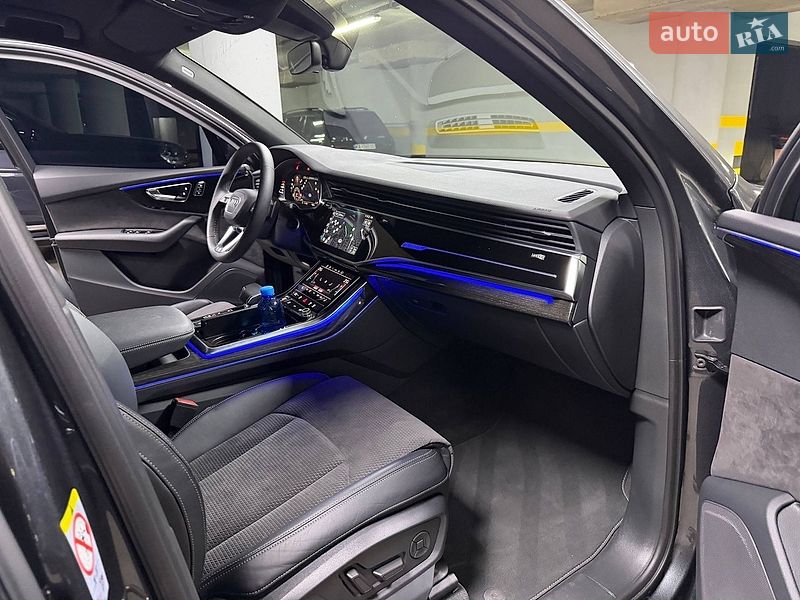 Внедорожник / Кроссовер Audi Q7 2021 в Киеве