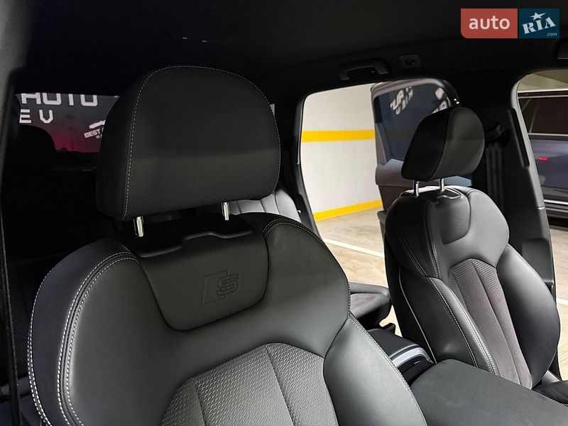 Внедорожник / Кроссовер Audi Q7 2021 в Киеве
