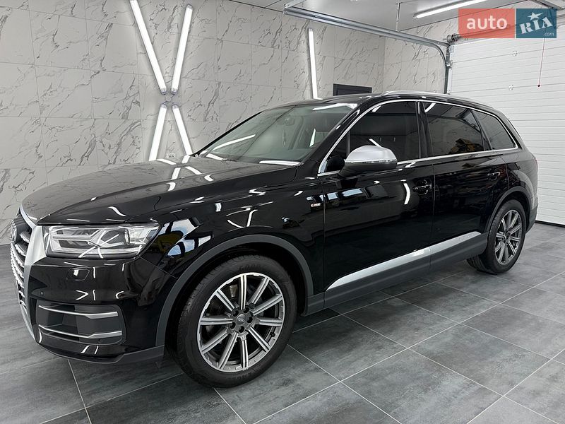 Внедорожник / Кроссовер Audi Q7 2017 в Тернополе
