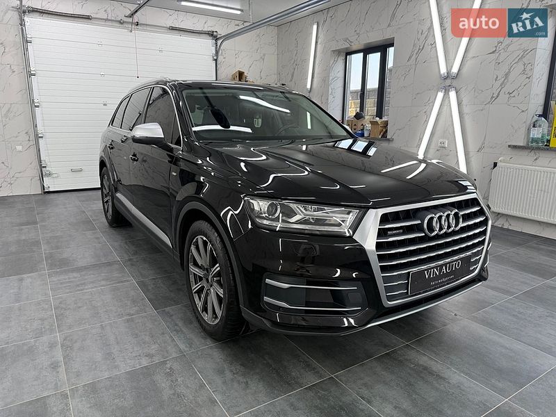 Внедорожник / Кроссовер Audi Q7 2017 в Тернополе