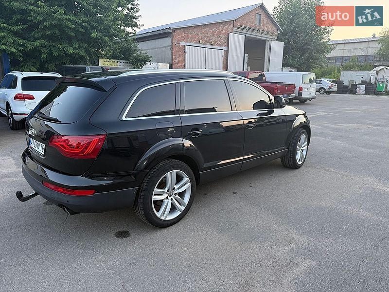 Позашляховик / Кросовер Audi Q7 2006 в Лохвиці