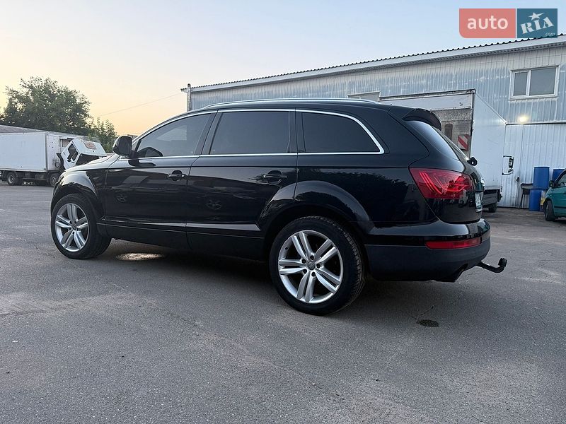 Позашляховик / Кросовер Audi Q7 2006 в Лохвиці
