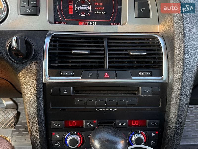 Позашляховик / Кросовер Audi Q7 2006 в Лохвиці