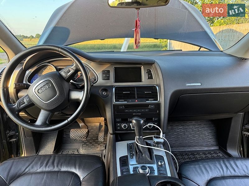 Позашляховик / Кросовер Audi Q7 2006 в Лохвиці