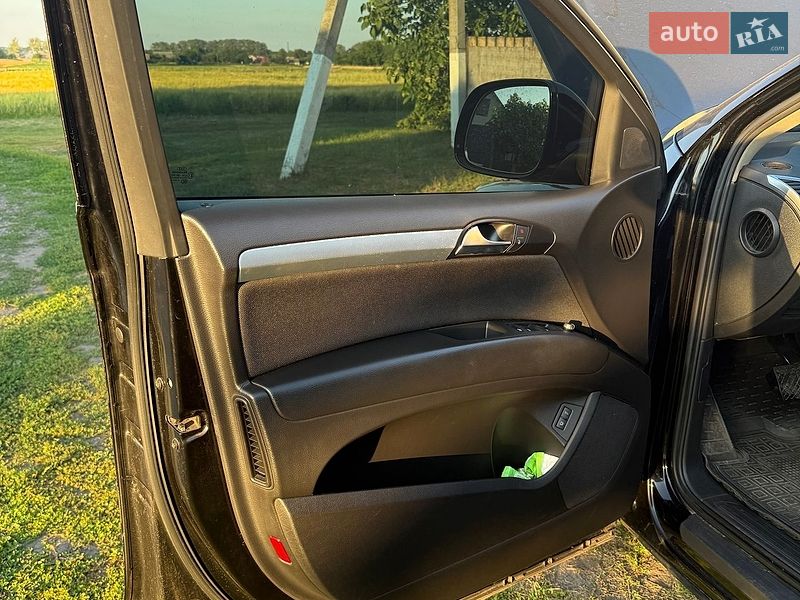 Позашляховик / Кросовер Audi Q7 2006 в Лохвиці