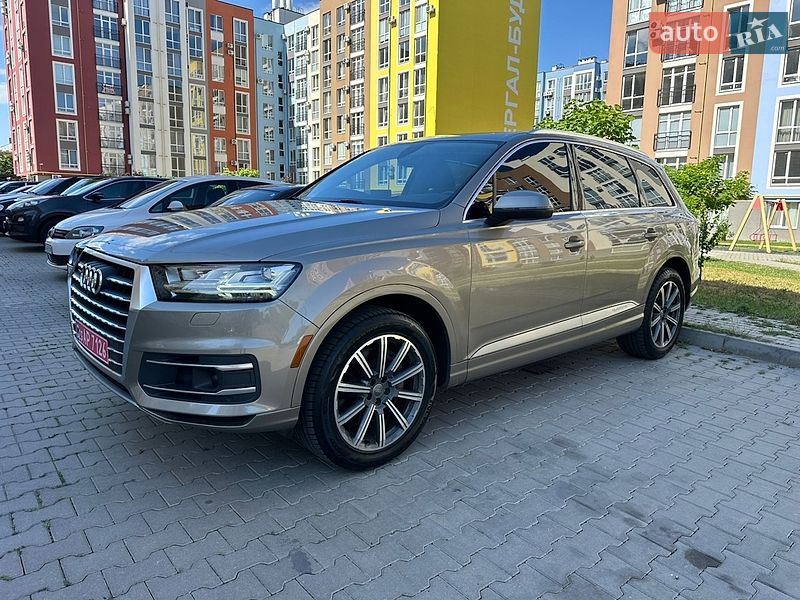 Внедорожник / Кроссовер Audi Q7 2017 в Черновцах