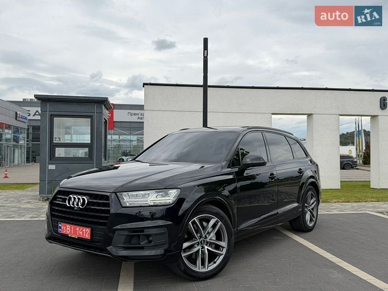Позашляховик / Кросовер Audi Q7 2018 в Мукачевому