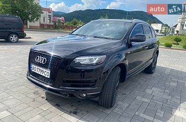 Audi Q7  2015
