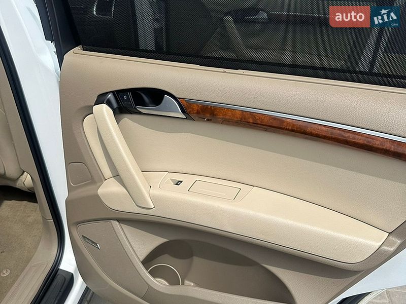 Позашляховик / Кросовер Audi Q7 2013 в Івано-Франківську