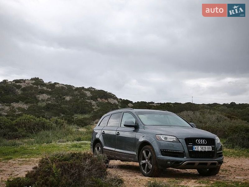Внедорожник / Кроссовер Audi Q7 2015 в Днепре