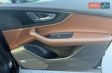 Позашляховик / Кросовер Audi Q7 2016 в Шепетівці