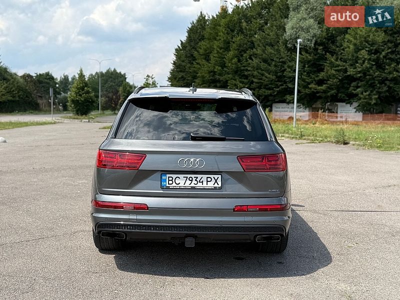 Позашляховик / Кросовер Audi Q7 2018 в Львові
