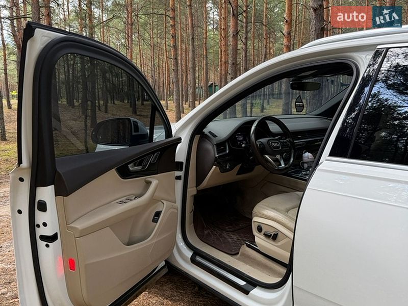 Внедорожник / Кроссовер Audi Q7 2016 в Львове