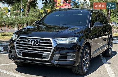 Audi Q7  2019