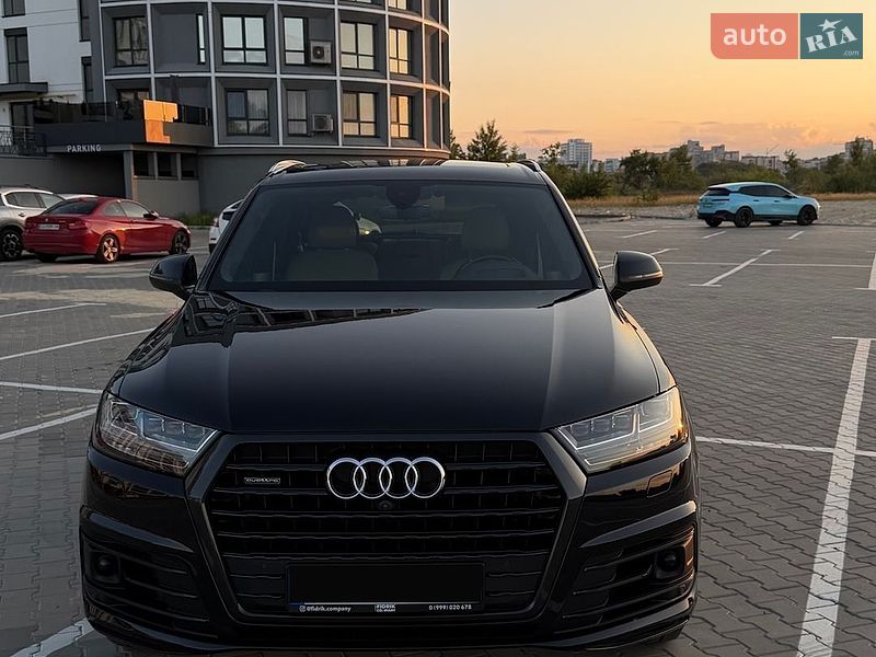 Внедорожник / Кроссовер Audi Q7 2016 в Черкассах
