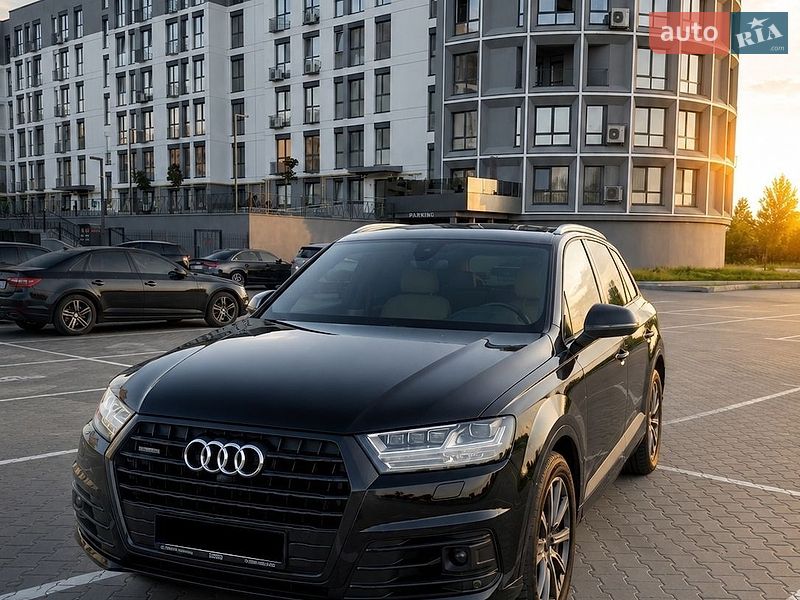 Внедорожник / Кроссовер Audi Q7 2016 в Черкассах
