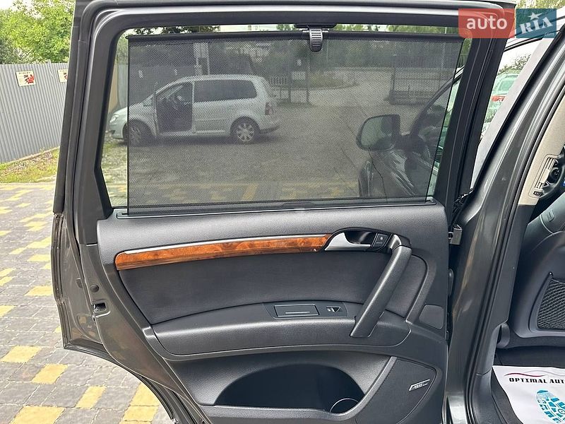 Внедорожник / Кроссовер Audi Q7 2015 в Львове