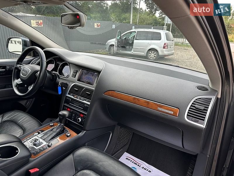 Внедорожник / Кроссовер Audi Q7 2015 в Львове