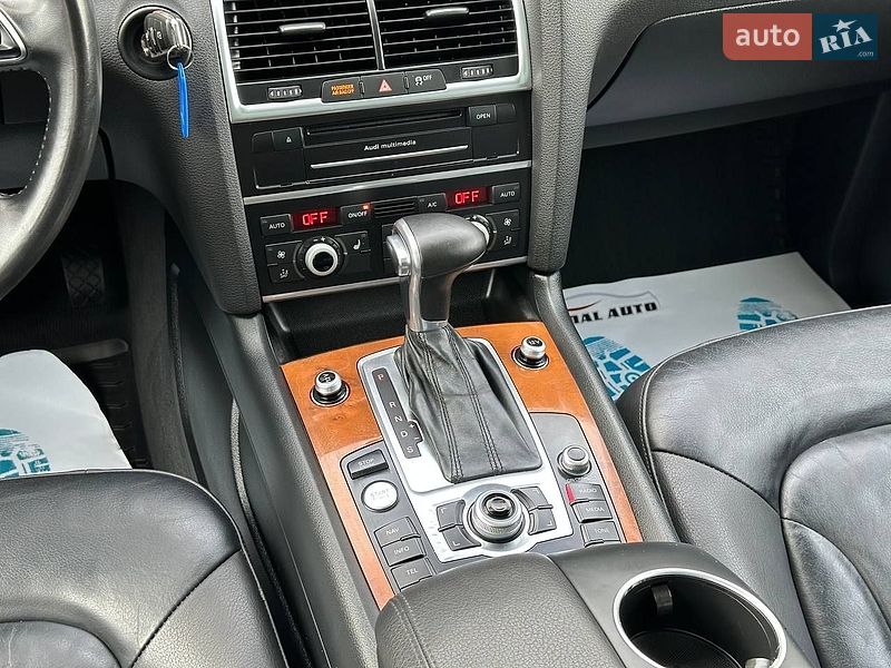 Внедорожник / Кроссовер Audi Q7 2015 в Львове