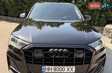 Audi Q7  2022