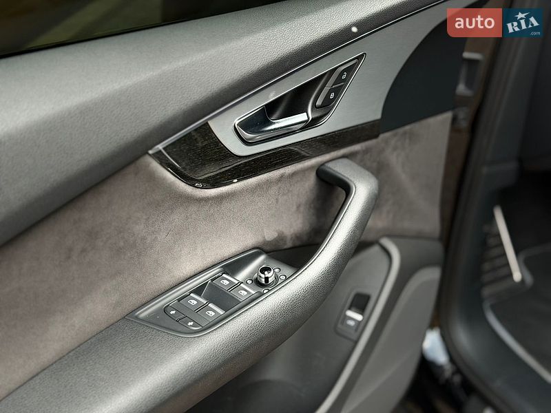 Позашляховик / Кросовер Audi Q7 2018 в Одесі фото 7 Позашляховик / Кросовер Audi Q7 2018 в Одесі