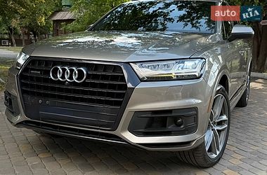 Внедорожник / Кроссовер Audi Q7 2017 в Луцке