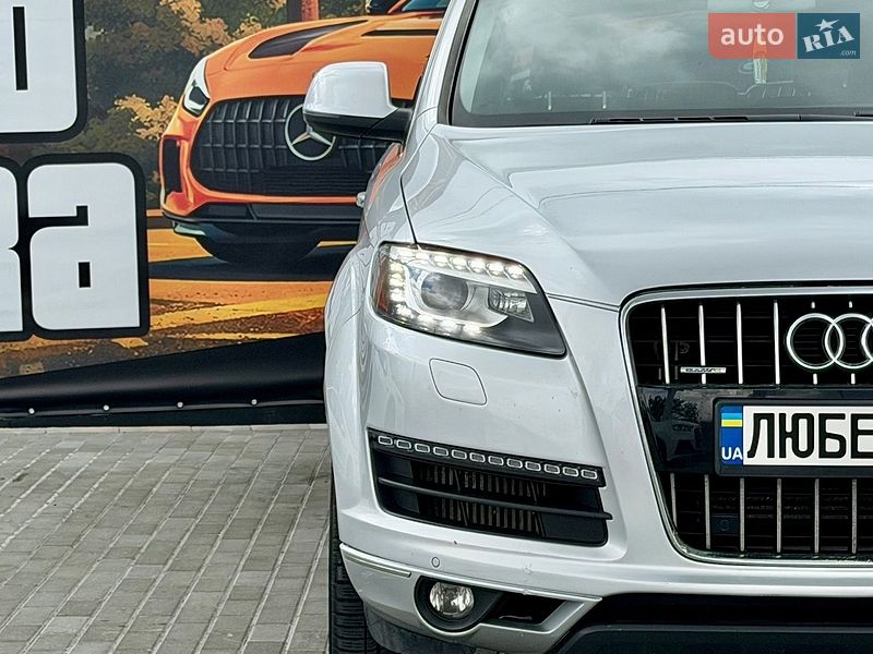 Позашляховик / Кросовер Audi Q7 2012 в Львові