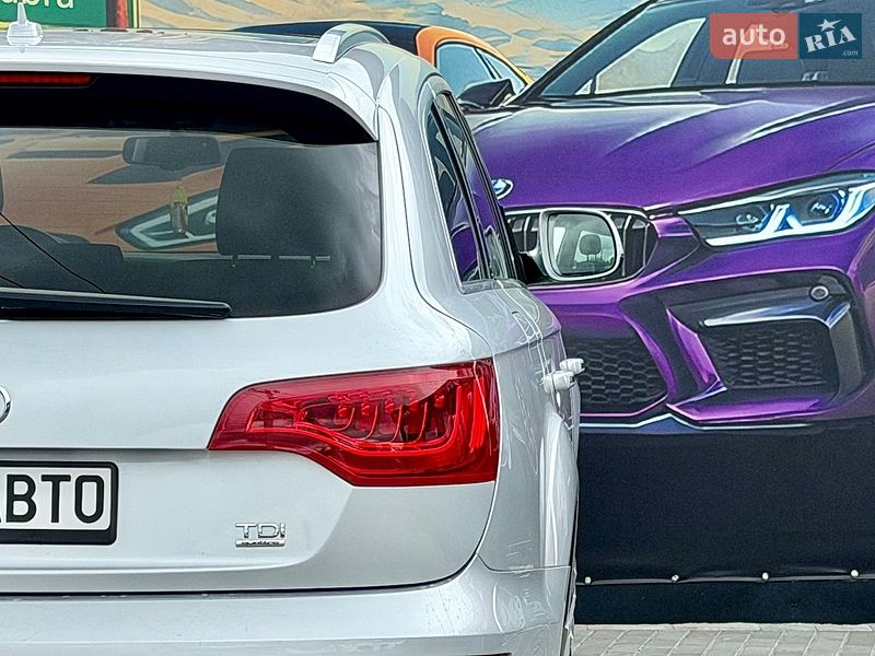 Позашляховик / Кросовер Audi Q7 2012 в Львові
