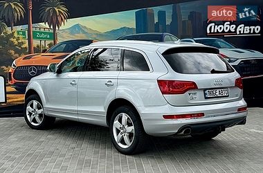 Позашляховик / Кросовер Audi Q7 2012 в Львові