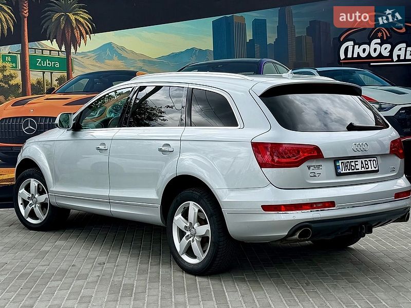 Позашляховик / Кросовер Audi Q7 2012 в Львові