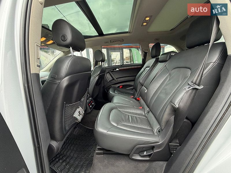 Позашляховик / Кросовер Audi Q7 2012 в Львові