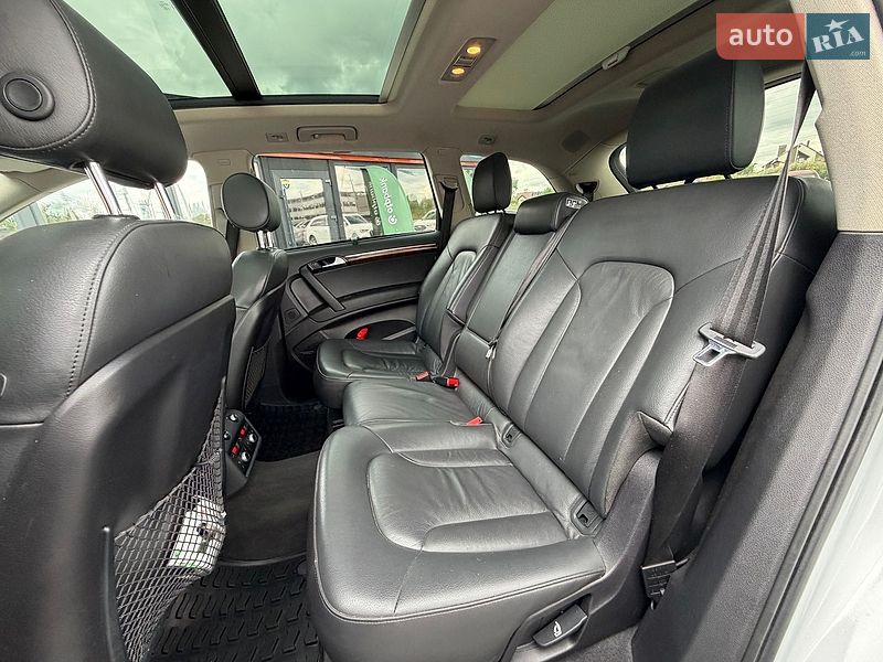 Позашляховик / Кросовер Audi Q7 2012 в Львові