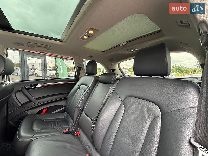 Позашляховик / Кросовер Audi Q7 2012 в Львові