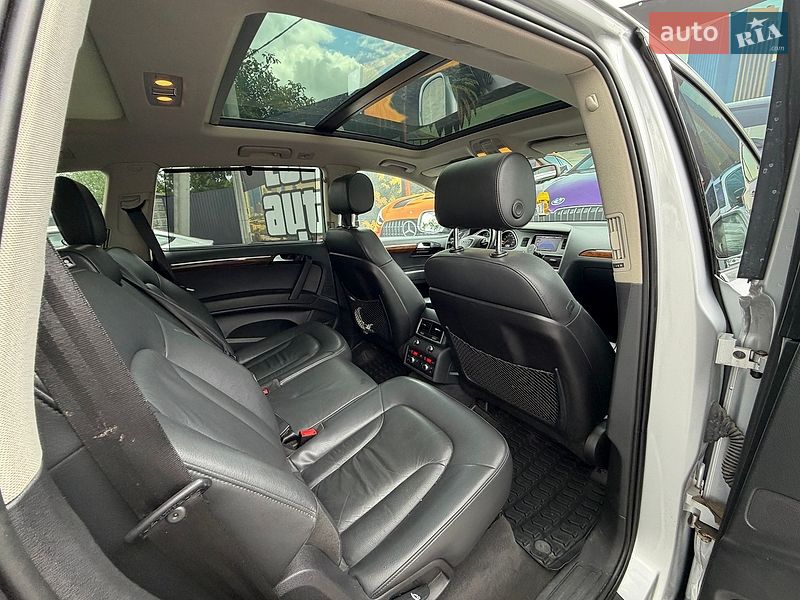 Позашляховик / Кросовер Audi Q7 2012 в Львові