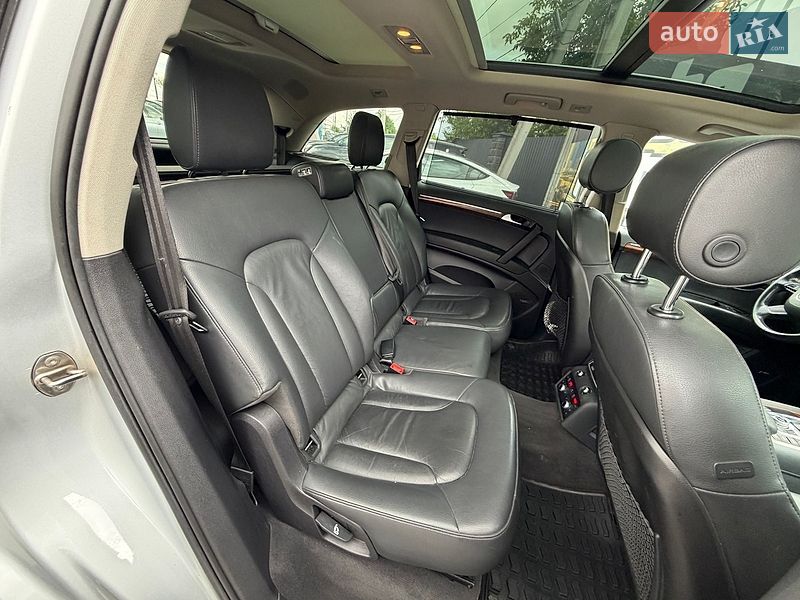Позашляховик / Кросовер Audi Q7 2012 в Львові