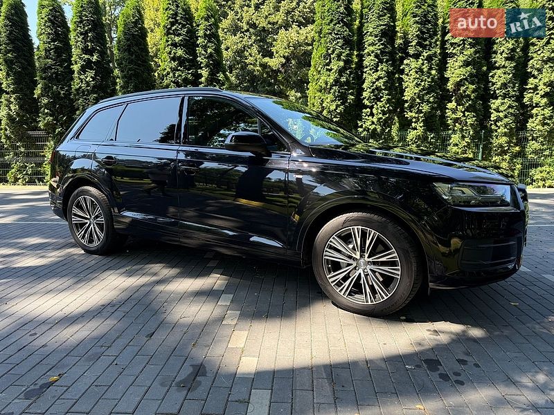 Внедорожник / Кроссовер Audi Q7 2018 в Киеве фото Внедорожник / Кроссовер Audi Q7 2018 в Киеве