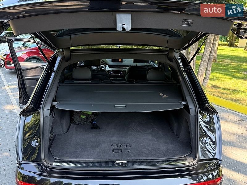 Внедорожник / Кроссовер Audi Q7 2018 в Киеве фото 24 Внедорожник / Кроссовер Audi Q7 2018 в Киеве