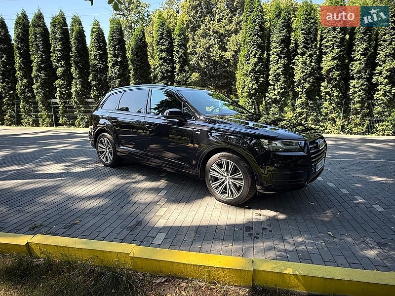 Внедорожник / Кроссовер Audi Q7 2018 в Киеве фото 30 Внедорожник / Кроссовер Audi Q7 2018 в Киеве