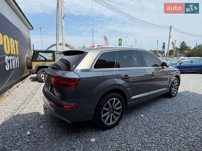 Позашляховик / Кросовер Audi Q7 2016 в Стрию