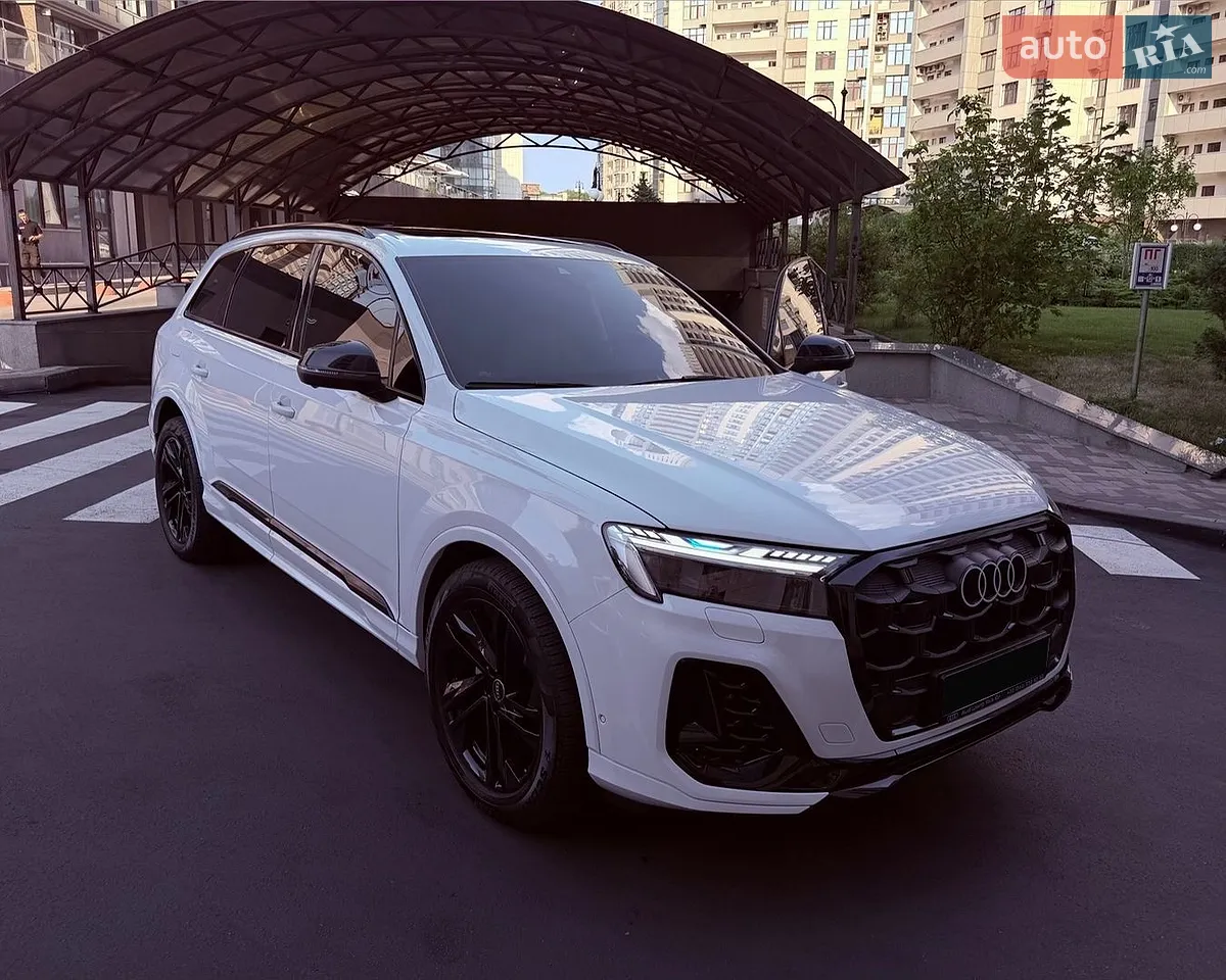 2020 Audi Q7 - фото 1