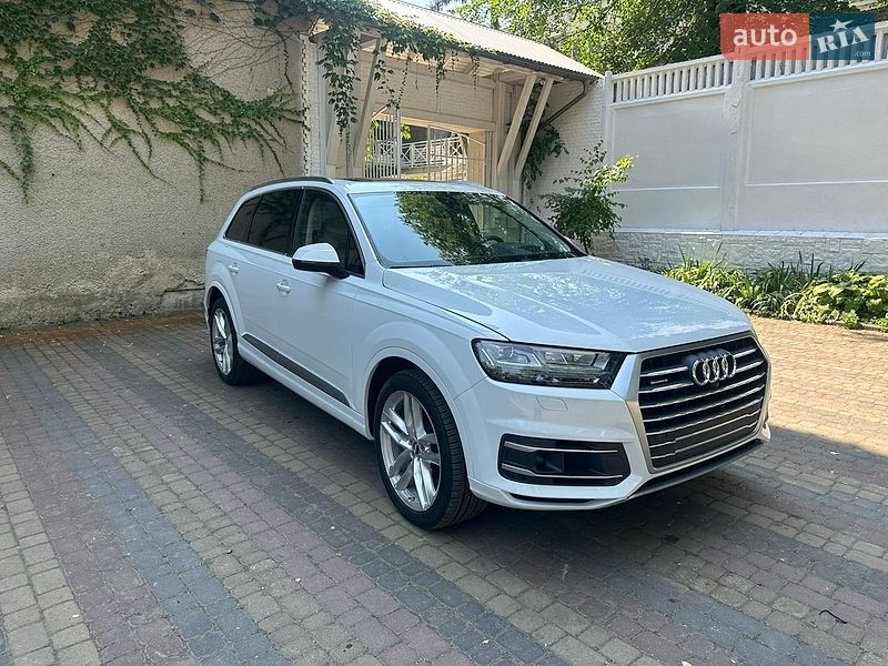 Внедорожник / Кроссовер Audi Q7 2018 в Сторожинце фото Внедорожник / Кроссовер Audi Q7 2018 в Сторожинце