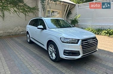 Audi Q7  2018