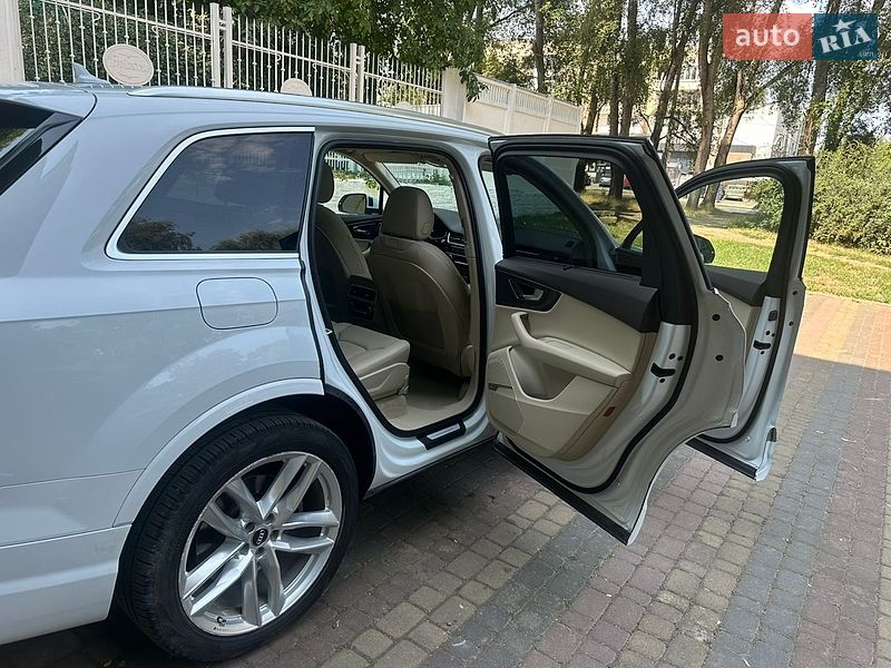 Внедорожник / Кроссовер Audi Q7 2018 в Сторожинце фото 11 Внедорожник / Кроссовер Audi Q7 2018 в Сторожинце