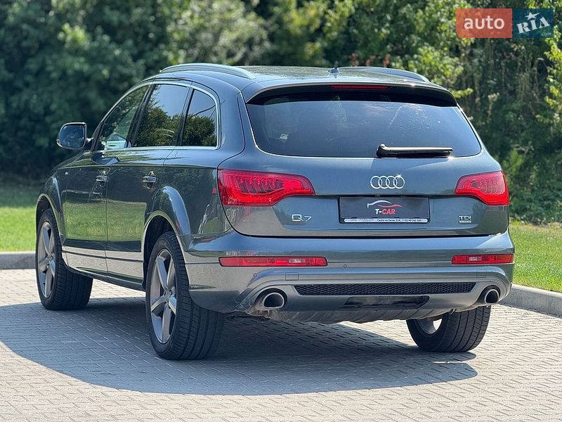 Позашляховик / Кросовер Audi Q7 2015 в Тернополі