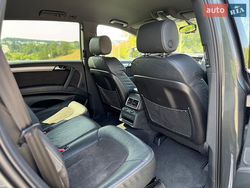 Позашляховик / Кросовер Audi Q7 2015 в Тернополі