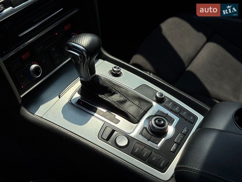 Позашляховик / Кросовер Audi Q7 2015 в Тернополі
