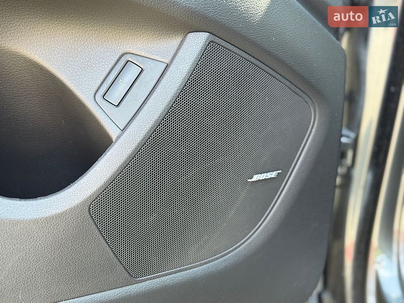 Позашляховик / Кросовер Audi Q7 2015 в Тернополі
