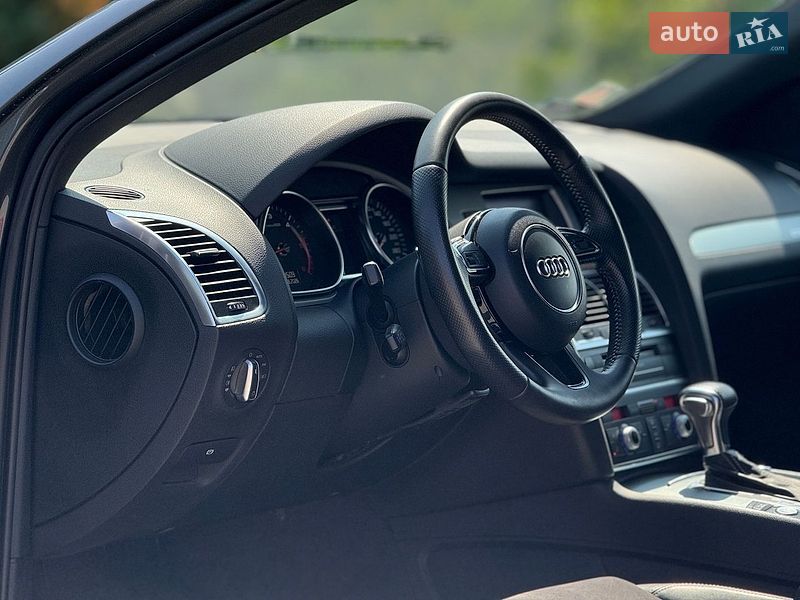 Позашляховик / Кросовер Audi Q7 2015 в Тернополі