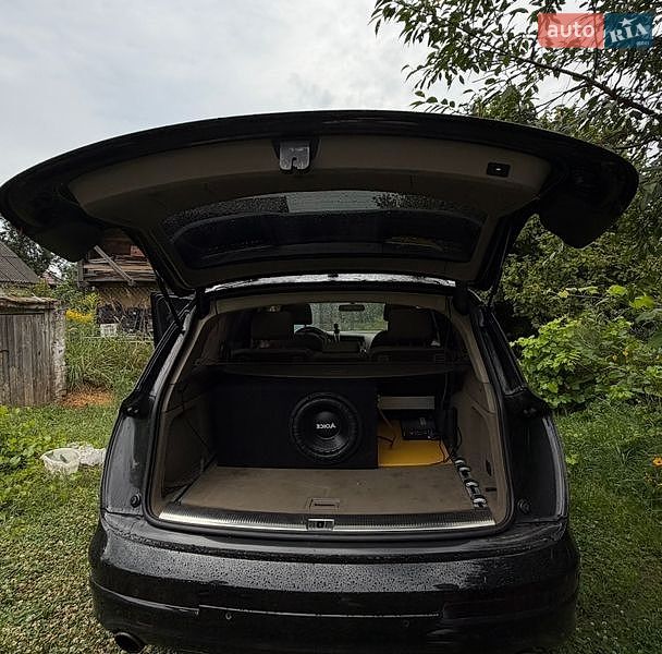 Позашляховик / Кросовер Audi Q7 2006 в Києві