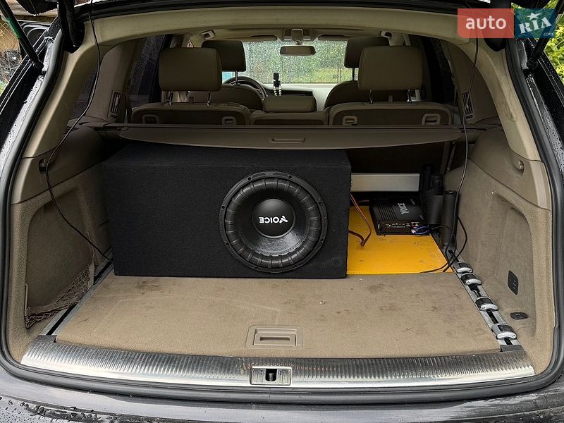 Позашляховик / Кросовер Audi Q7 2006 в Києві
